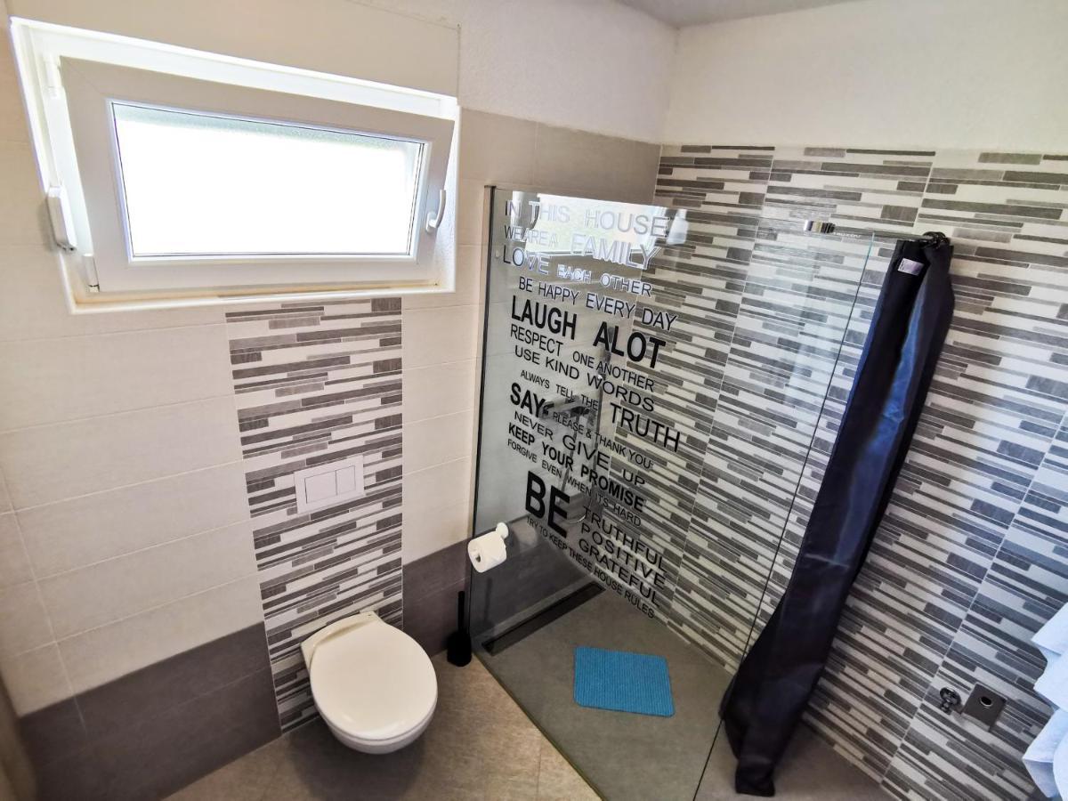 App La Vita E Bella - Azzurro Apartment Punat Bagian luar foto