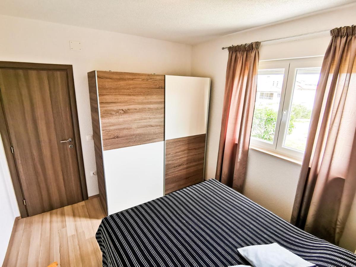 App La Vita E Bella - Azzurro Apartment Punat Bagian luar foto