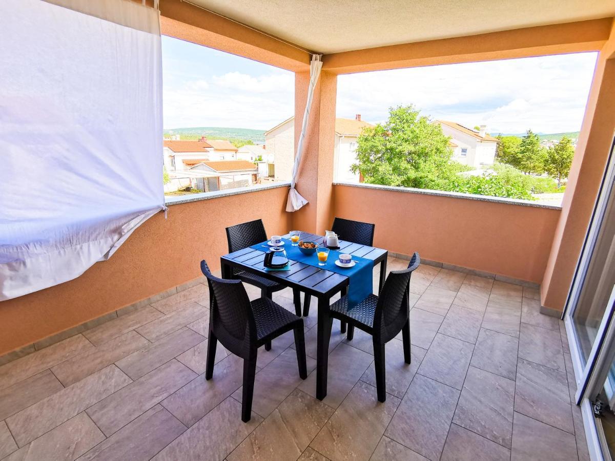 App La Vita E Bella - Azzurro Apartment Punat Bagian luar foto